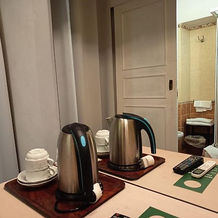 Hotel Julia Roma Esterno foto