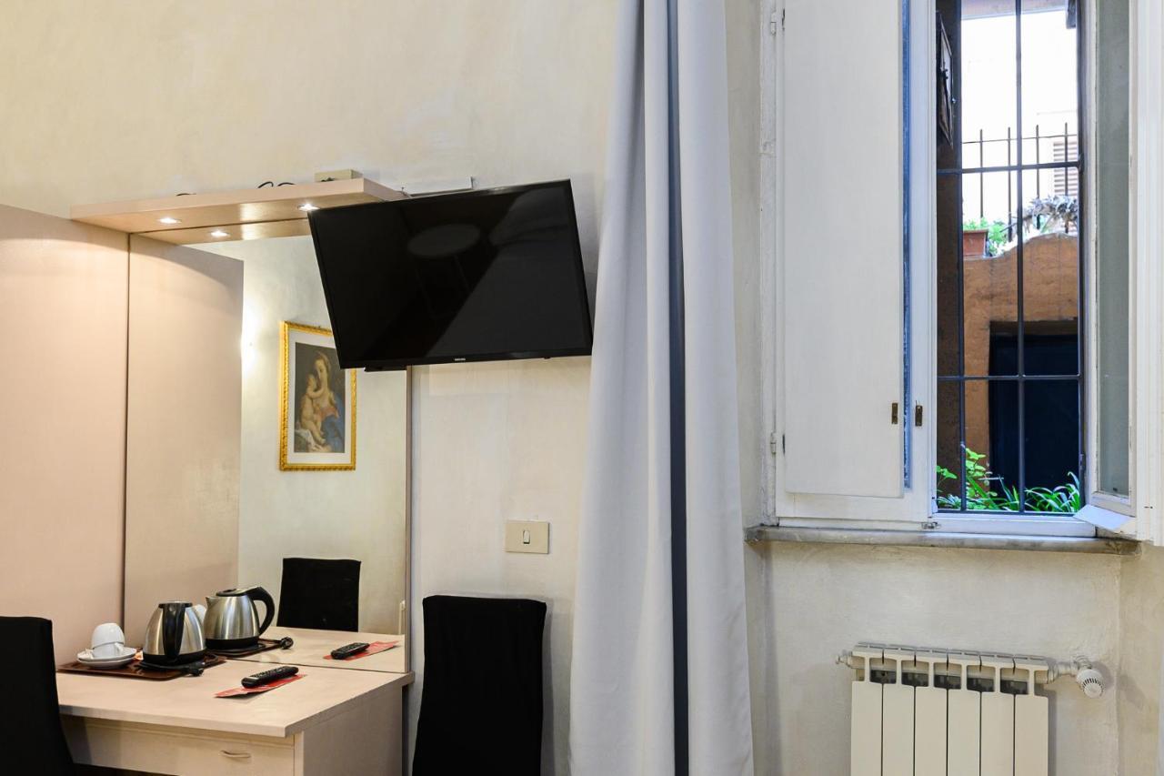 Hotel Julia Roma Esterno foto
