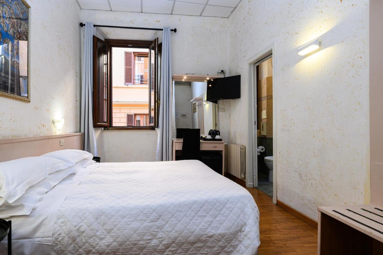 Hotel Julia Roma Esterno foto