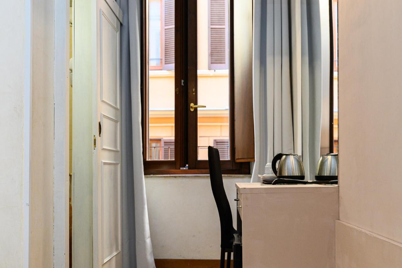 Hotel Julia Roma Esterno foto