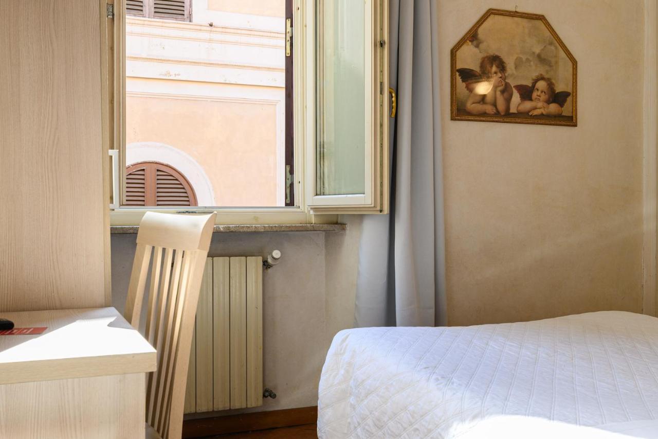 Hotel Julia Roma Esterno foto