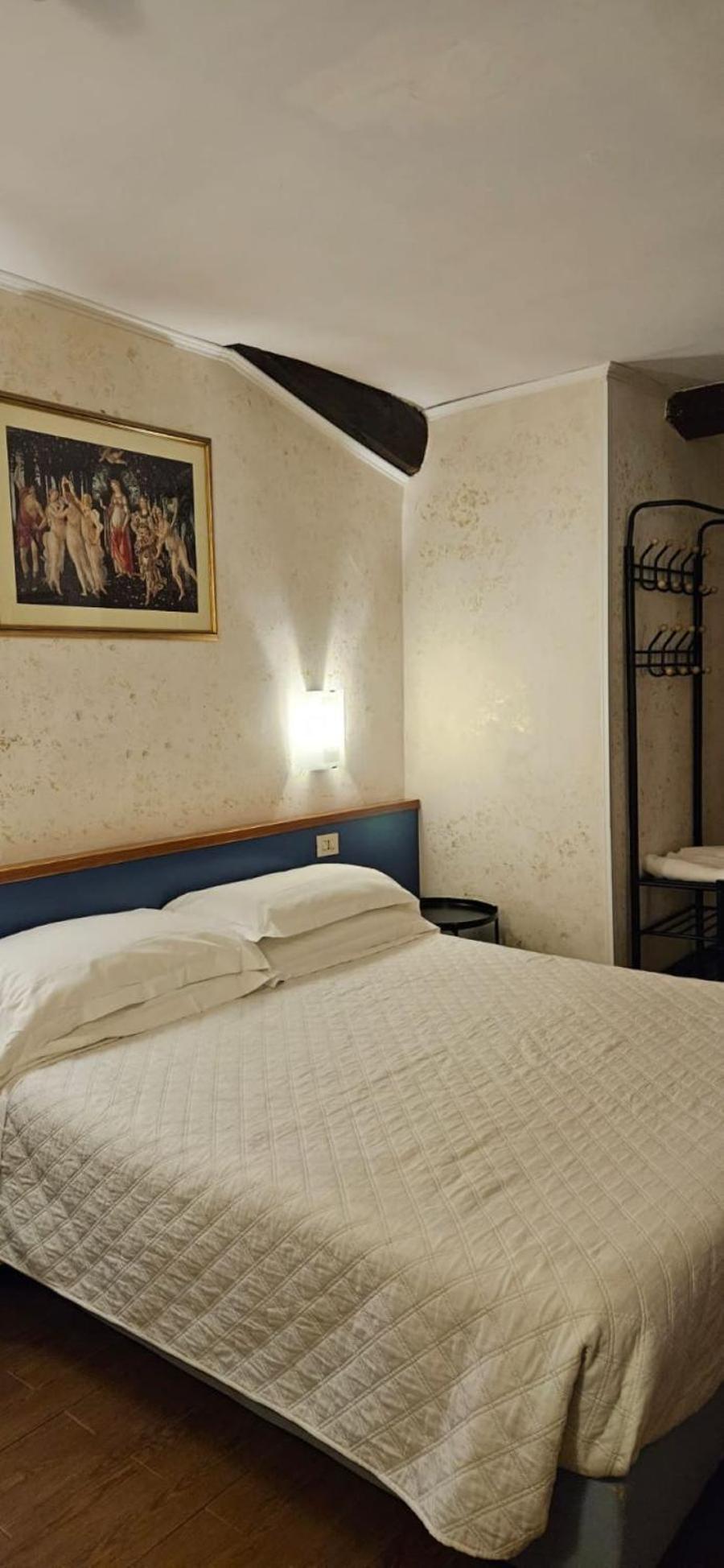 Hotel Julia Roma Esterno foto