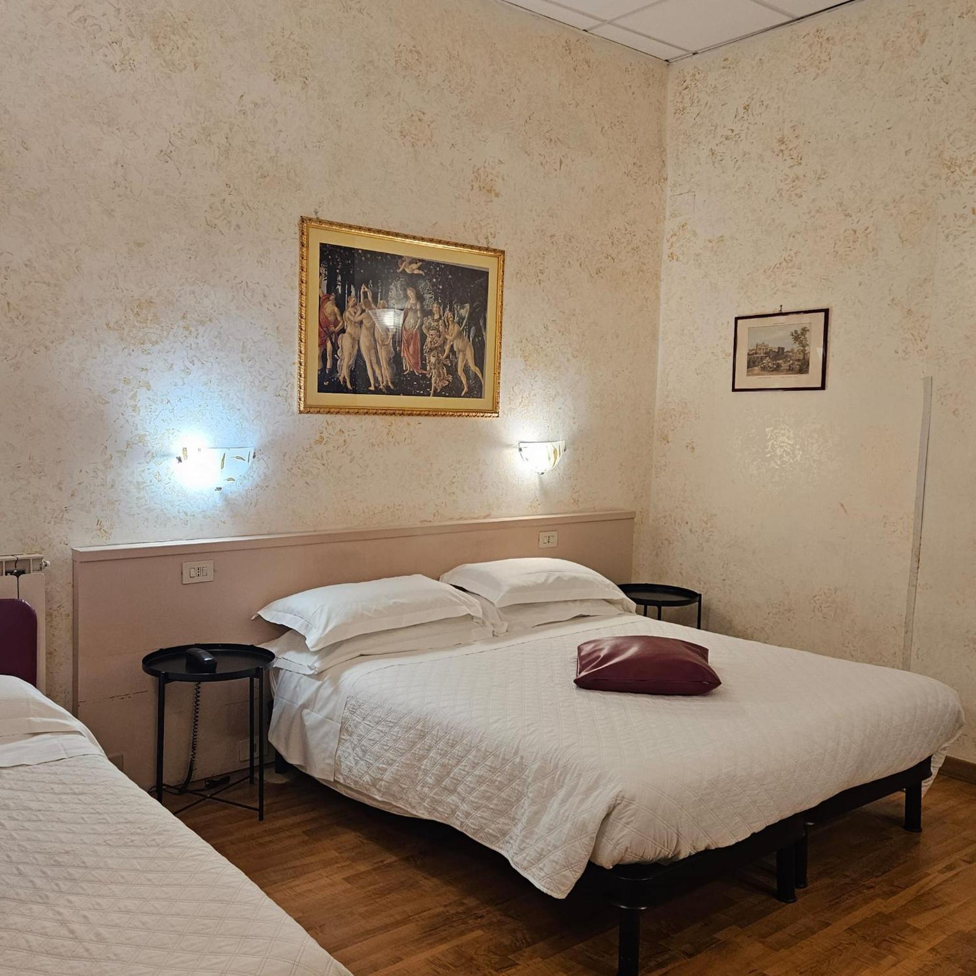 Hotel Julia Roma Esterno foto