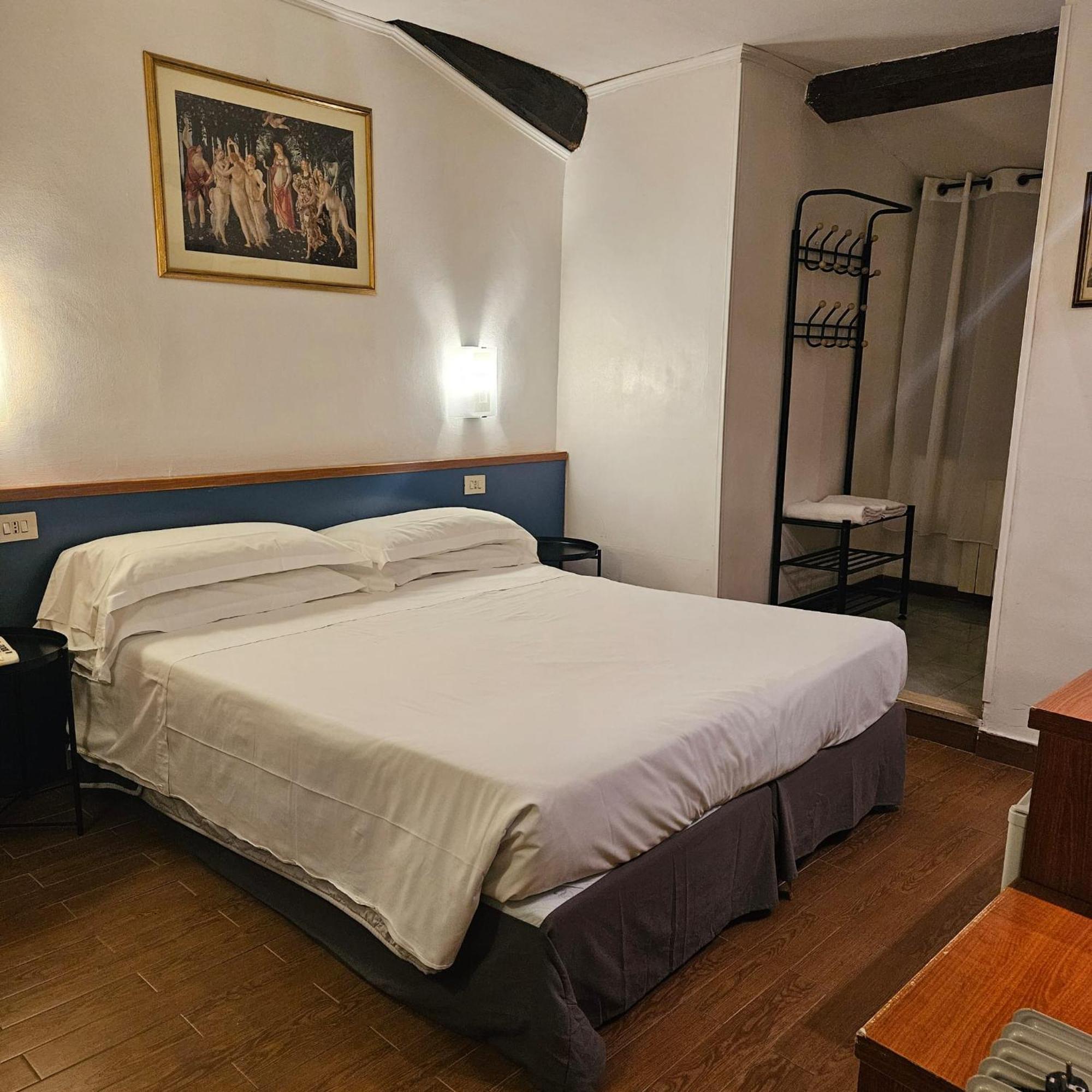 Hotel Julia Roma Esterno foto